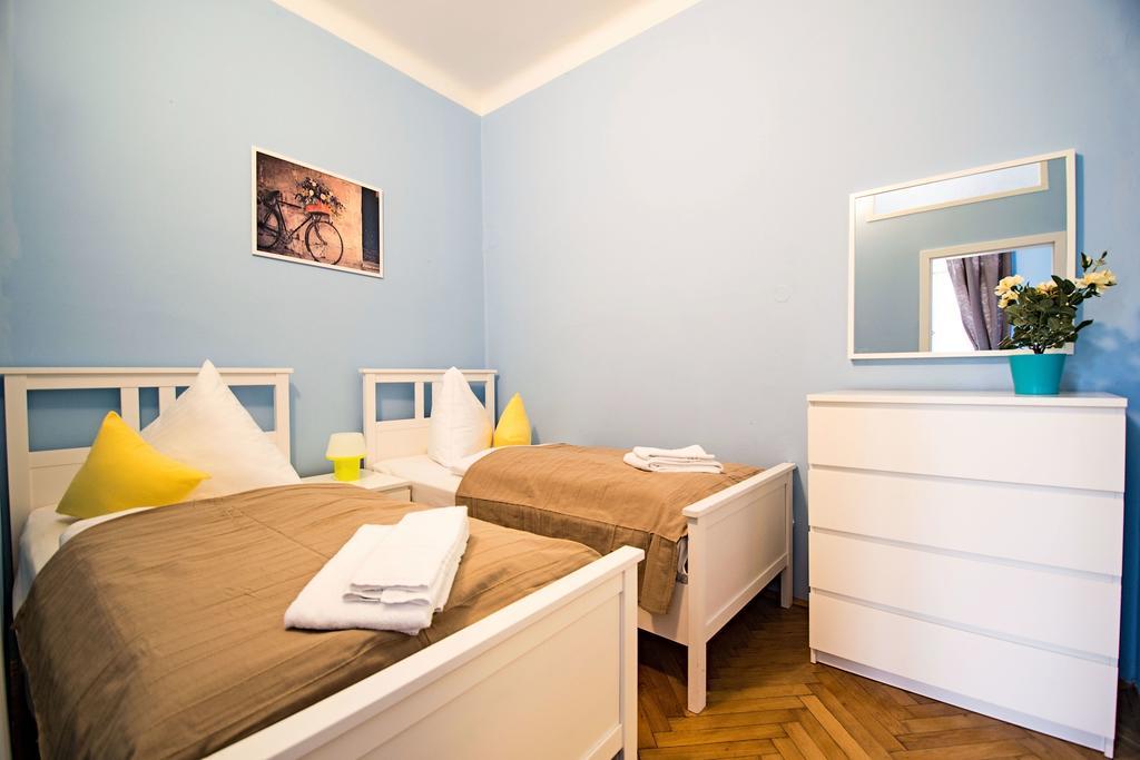 Labyrinth Apartments By Ruterra Praha Eksteriør bilde