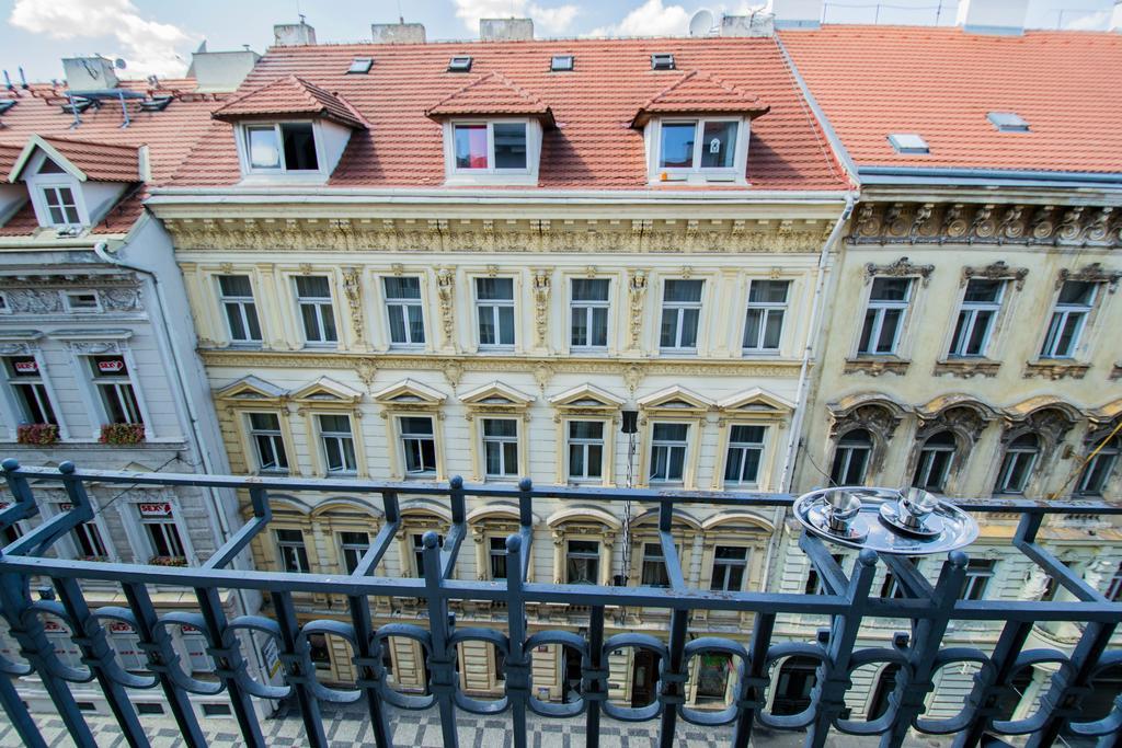 Labyrinth Apartments By Ruterra Praha Eksteriør bilde